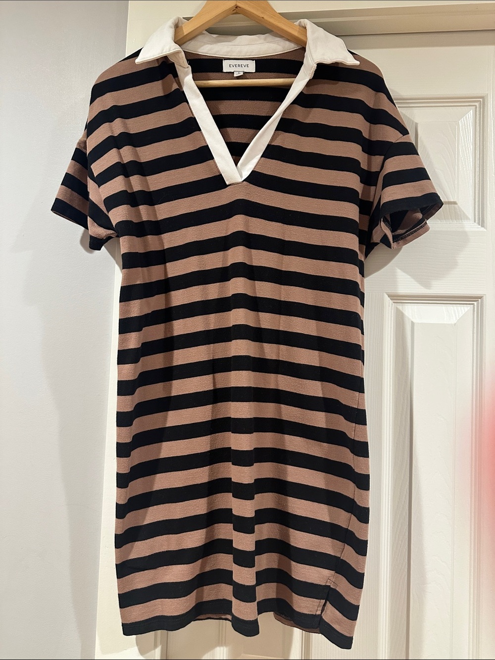 Evereve Striped Polo Dress in Black and Tan with White Collar